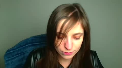 Snapshot of ivynoir_ chatting on 3, 4, 2026 Ivy online show from 3, 4, 2026