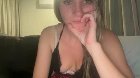 ivysagex online show from 22, 11, 2025