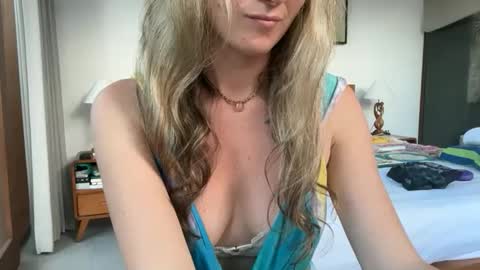 ivysagex online show from 9, 4, 2026