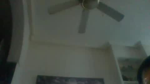 iyust online show from 26, 4, 2026