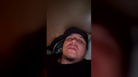 Snapshot of izak101 chatting on 25, 6, 2026 izak101 online show from 25, 6, 2026
