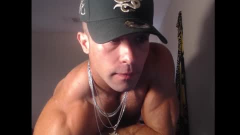 Snapshot of izak144 chatting on 3, 10, 2025 izak144 online show from 3, 10, 2025