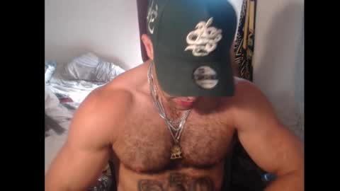 Snapshot of izak144 chatting on 9, 10, 2025 izak144 online show from 9, 10, 2025