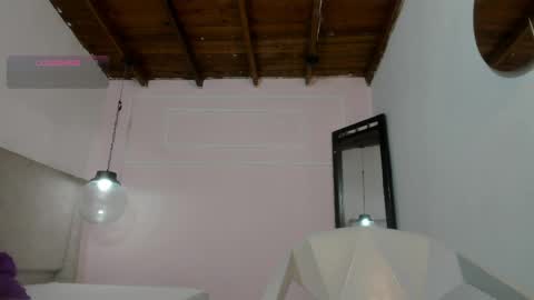 izelevans online show from 8, 4, 2026