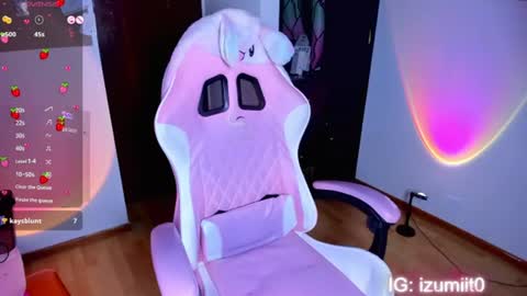 Snapshot of izumi_it0 chatting on 1, 8, 2026 Hi dont forget to follow me on Instagram so you can hear from me when Im not online. online show from 1, 8, 2026