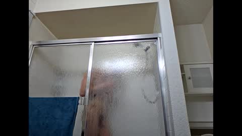 Snapshot of izzame2 chatting on 1, 2, 2025 Willis online show from 1, 2, 2025