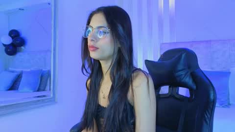 j_belle_ online show from 22, 3, 2026