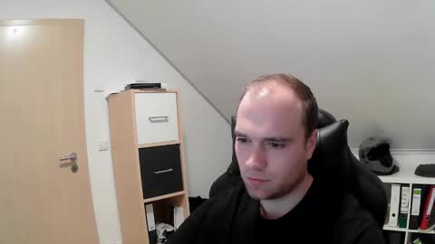 here4y online show from 27, 10, 2025