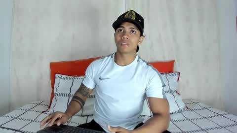 i am juan musiry independent model  online show from 28, 1, 2025