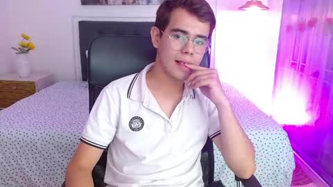 Snapshot of jack__thomas chatting on 9, 6, 2026 JACK TOMAS online show from 9, 6, 2026