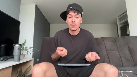 INDEPENDENT MODEL online show from 22, 11, 2025