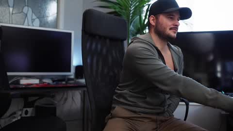 Snapshot of jackoffdude85 chatting on 17, 2, 2025 Colten Carter online show from 17, 2, 2025