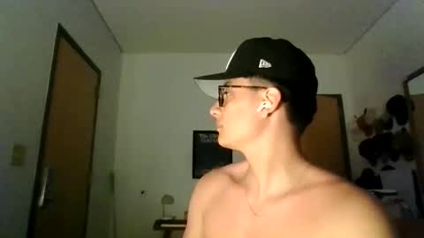 ImZacharyTyler online show from 3, 6, 2026
