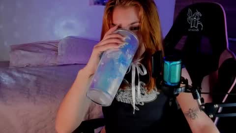 Snapshot of jacky_croft chatting on 20, 12, 2024 Linda Sofia help me get to 100 thumbs up online show from 20, 12, 2024