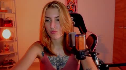 Snapshot of jacky_croft chatting on 30, 1, 2025 Linda Sofia help me get to 100 thumbs up online show from 30, 1, 2025