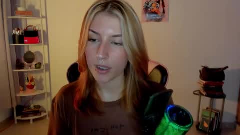 Snapshot of jacky_croft chatting on 2, 2, 2025 Linda Sofia help me get to 100 thumbs up online show from 2, 2, 2025