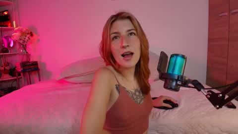 Snapshot of jacky_croft chatting on 25, 2, 2025 Linda Sofia help me get to 100 thumbs up online show from 25, 2, 2025