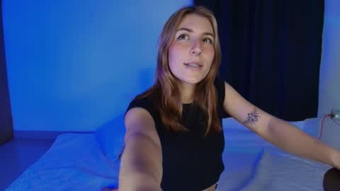 Snapshot of jacky_croft chatting on 8, 3, 2025 Linda Sofia help me get to 100 thumbs up online show from 8, 3, 2025