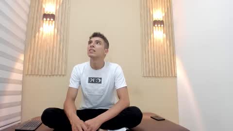 Snapshot of jacob_brandon chatting on 26, 11, 2025 JACOB online show from 26, 11, 2025