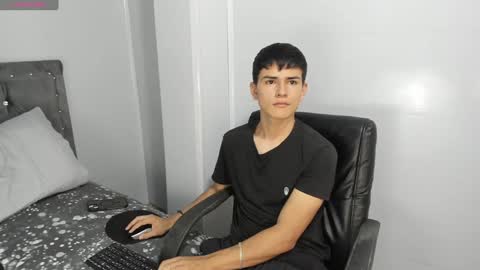 Snapshot of jacobb_lee chatting on 14, 12, 2024 Jacob Lee online show from 14, 12, 2024