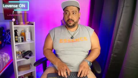 daddy sir master bear online show from 16, 12, 2025