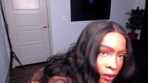 Jade online show from 28, 11, 2025