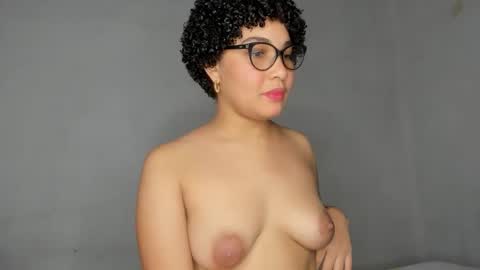 Jadeleidy Dorthini online show from 2, 12, 2025