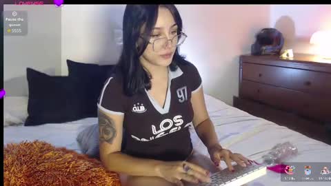 Snapshot of jade_evergreen_99 chatting on 10, 7, 2026 jade_evergreen_99 online show from 10, 7, 2026