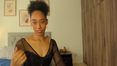 Jade smile online show from 18, 10, 2025