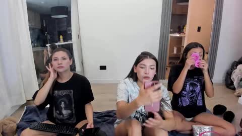 Snapshot of jade_ws chatting on 7, 3, 2025 Jade online show from 7, 3, 2025