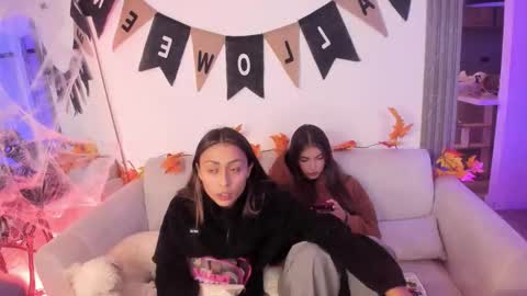 Snapshot of jade_ws chatting on 11, 10, 2025 Jade online show from 11, 10, 2025