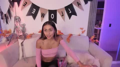 Snapshot of jade_ws chatting on 12, 10, 2025 Jade online show from 12, 10, 2025