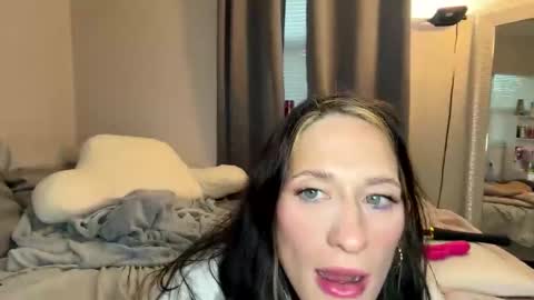 sexyeyes neverlie  online show from 5, 3, 2026