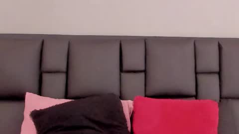 Jade online show from 15, 6, 2026