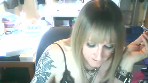 Snapshot of jadeladyboyminx chatting on 23, 1, 2025 Jademinx online show from 23, 1, 2025