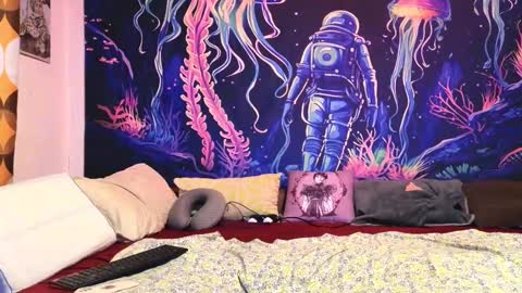 Jadelin Min online show from 3, 3, 2025