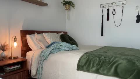 Snapshot of jadelove_ chatting on 9, 9, 2025 Jade Love online show from 9, 9, 2025