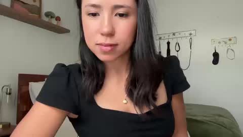 Snapshot of jadelove_ chatting on 12, 9, 2025 Jade Love online show from 12, 9, 2025