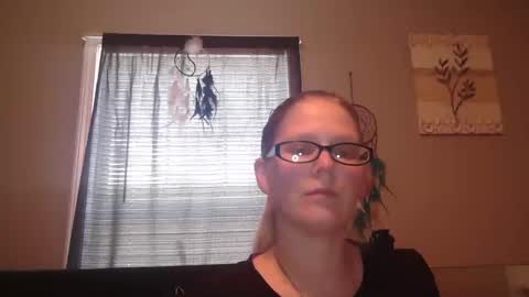 JadeLuv online show from 23, 2, 2025