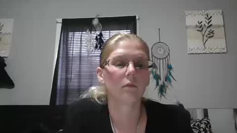 JadeLuv online show from 7, 1, 2026