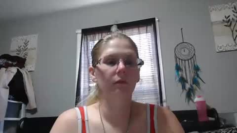 JadeLuv online show from 10, 2, 2026