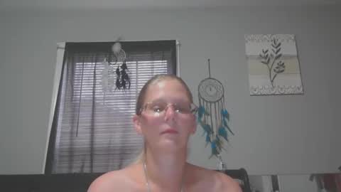 JadeLuv online show from 22, 5, 2026