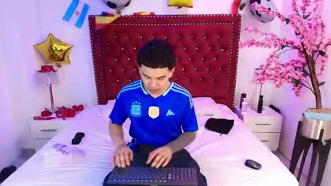 Snapshot of jaden_and_sofia chatting on 4, 7, 2026 Jaden and Sofia online show from 4, 7, 2026