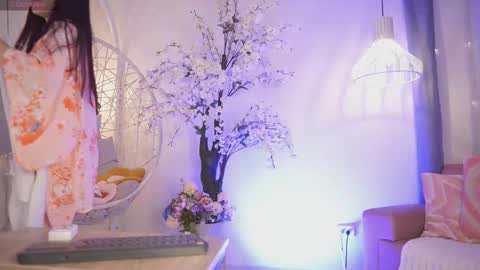 Jade Summer online show from 29, 9, 2025