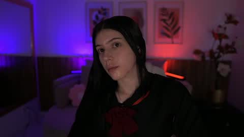 Jade Summer online show from 18, 7, 2026