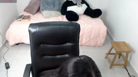 Snapshot of jadesunny chatting on 4, 7, 2026 JADE 3 online show from 4, 7, 2026