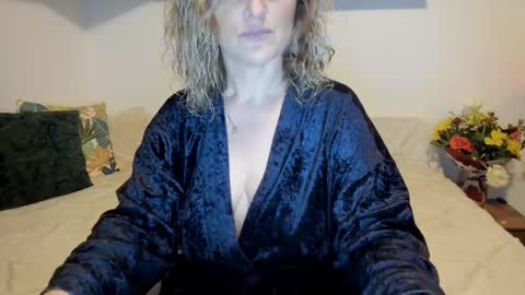 Snapshot of jadore_able82 chatting on 20, 2, 2025 elena online show from 20, 2, 2025