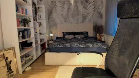 Snapshot of jadore_able82 chatting on 27, 2, 2025 elena online show from 27, 2, 2025