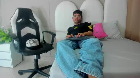 Snapshot of jake_miller__ chatting on 28, 4, 2026 Jake online show from 28, 4, 2026