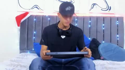 Hi guys im new 3 online show from 30, 12, 2024